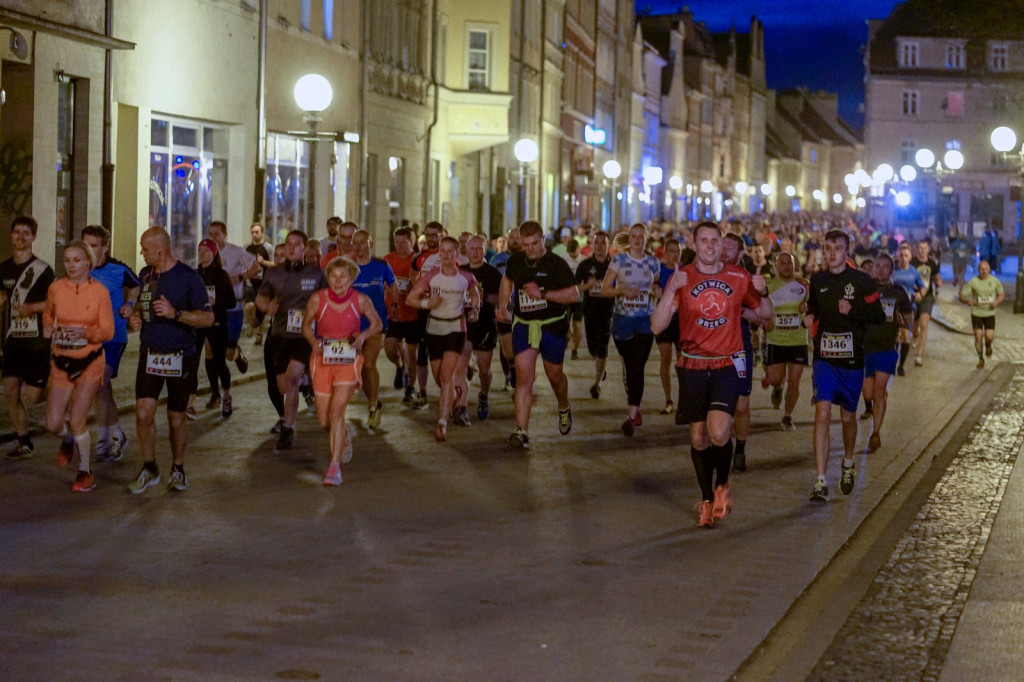 Kamil Karbowiak zwycięzcą Electrolux 3. Nocnej Dychy! [fotorelacja]