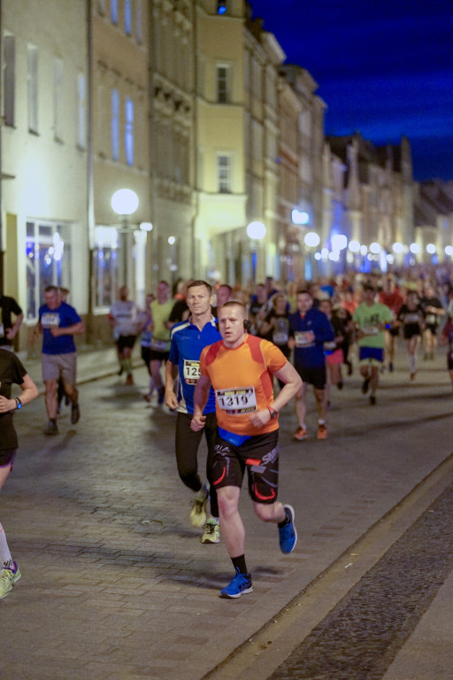 Kamil Karbowiak zwycięzcą Electrolux 3. Nocnej Dychy! [fotorelacja]