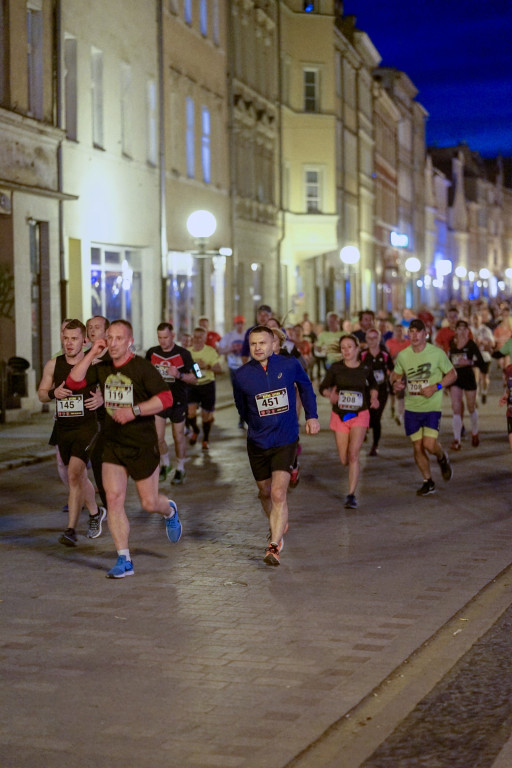Kamil Karbowiak zwycięzcą Electrolux 3. Nocnej Dychy! [fotorelacja]