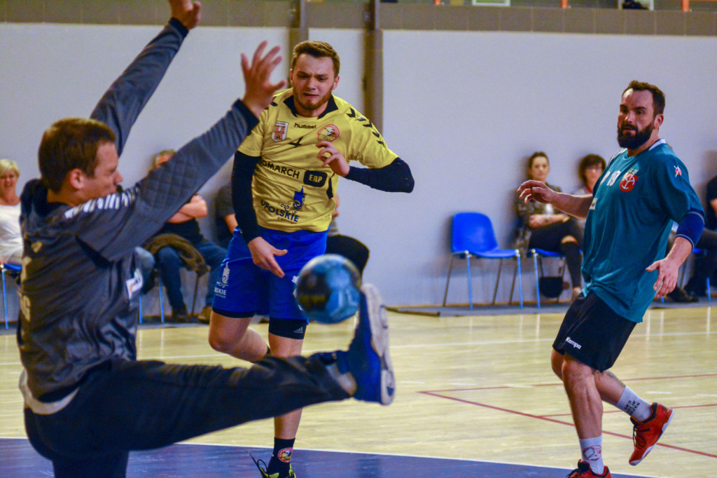 Olimp przypieczętował awans wygraną z Orlikiem!