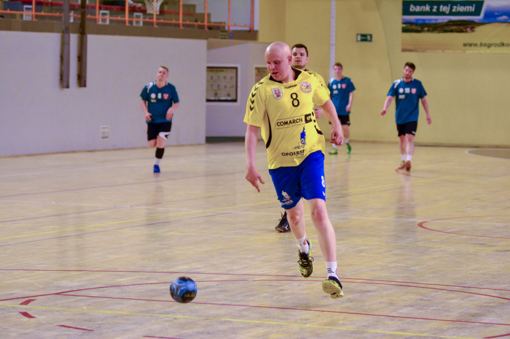 Olimp przypieczętował awans wygraną z Orlikiem!