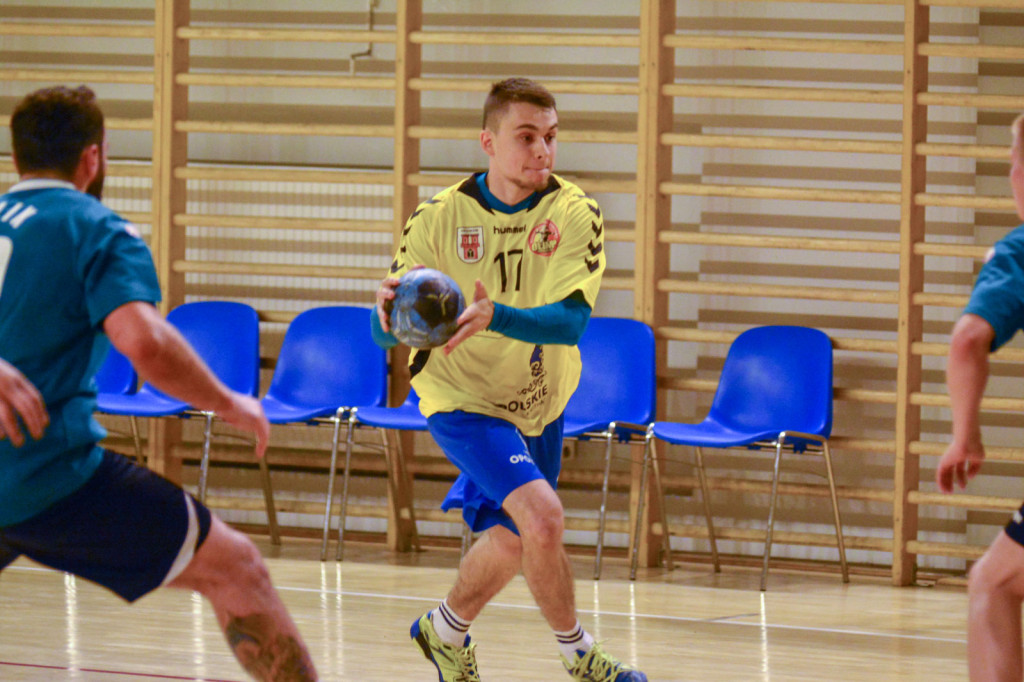 Olimp przypieczętował awans wygraną z Orlikiem!