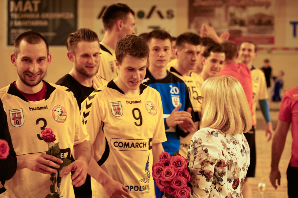 Olimp przypieczętował awans wygraną z Orlikiem!