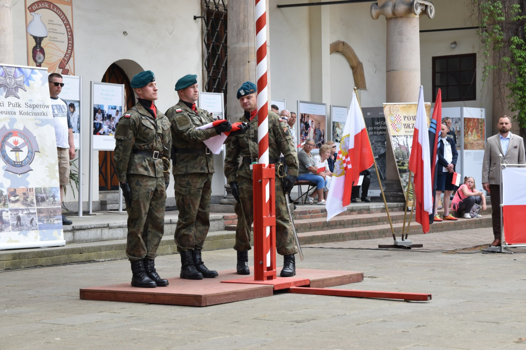 Święto Flagi RP na Zamku Piastów Śląskich w Brzegu