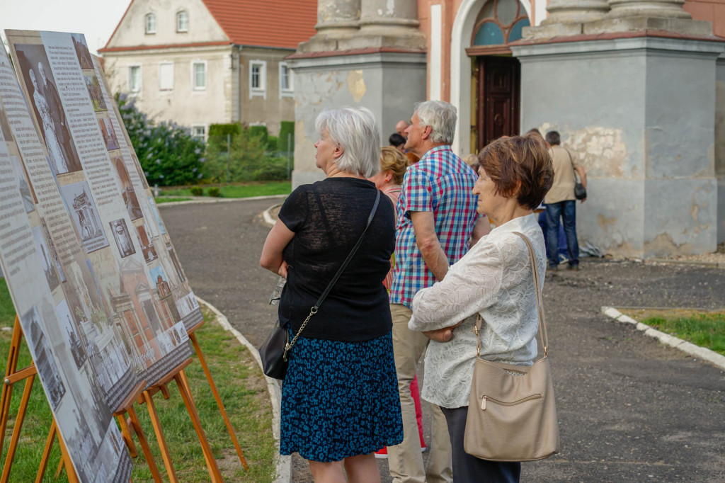 Upamiętnili pamięć Joanny w 176. rocznicę urodzin. Promocja odbudowy Mauzoleum rodu Schaffgotsch w Kopicach