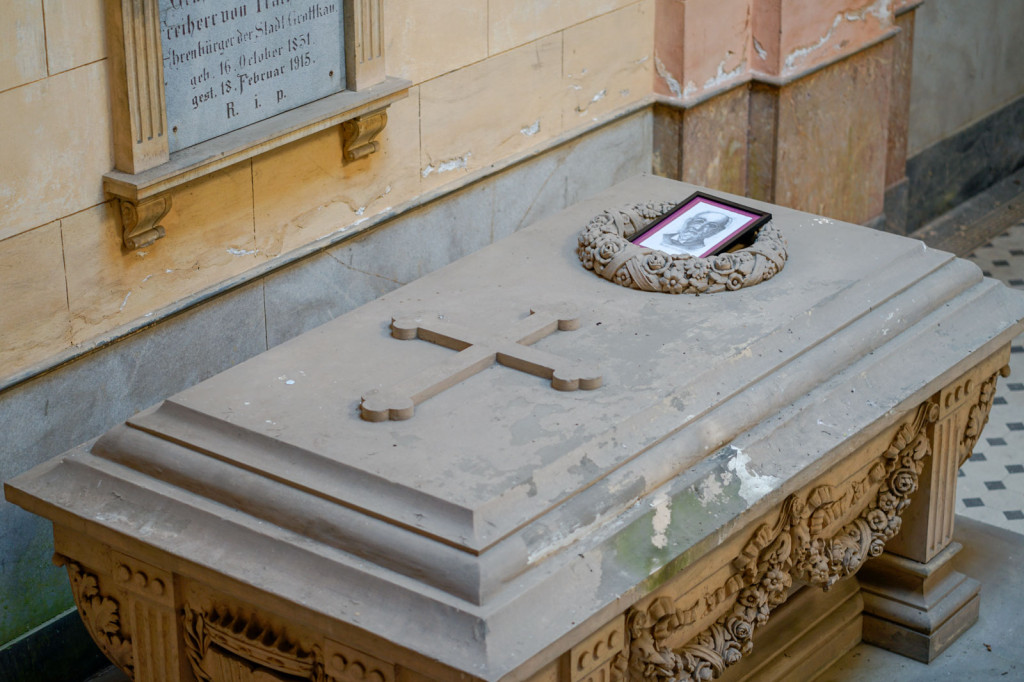 Upamiętnili pamięć Joanny w 176. rocznicę urodzin. Promocja odbudowy Mauzoleum rodu Schaffgotsch w Kopicach