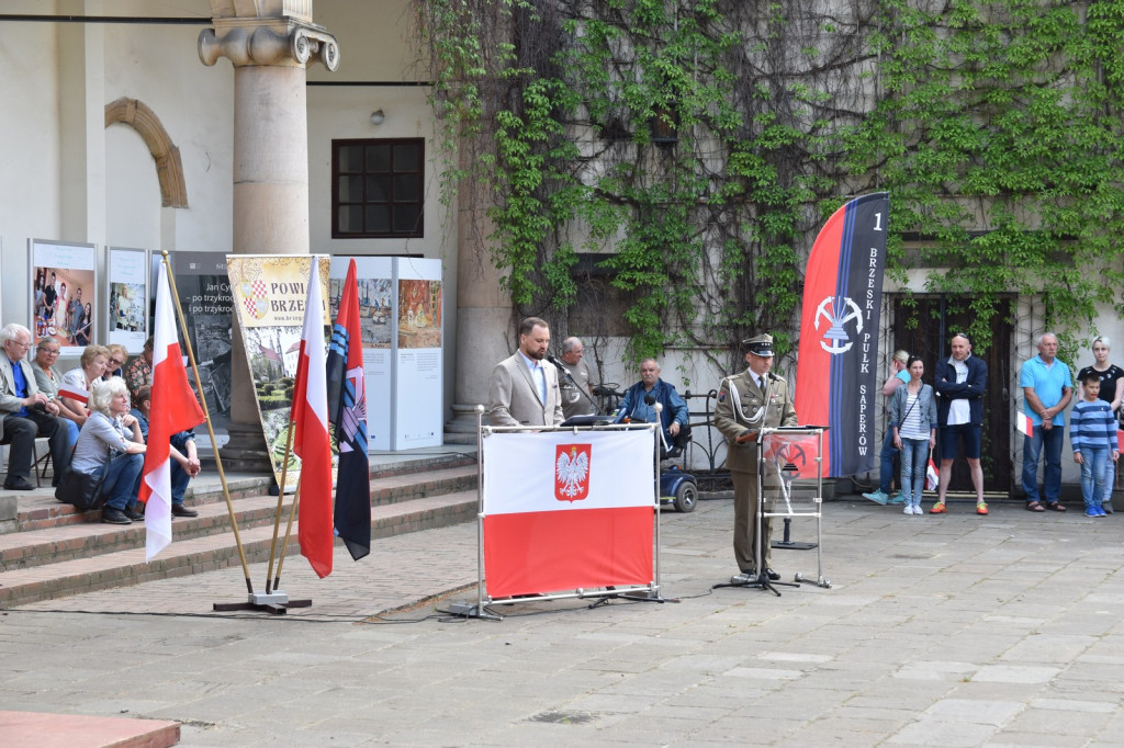 Święto Flagi RP na Zamku Piastów Śląskich w Brzegu