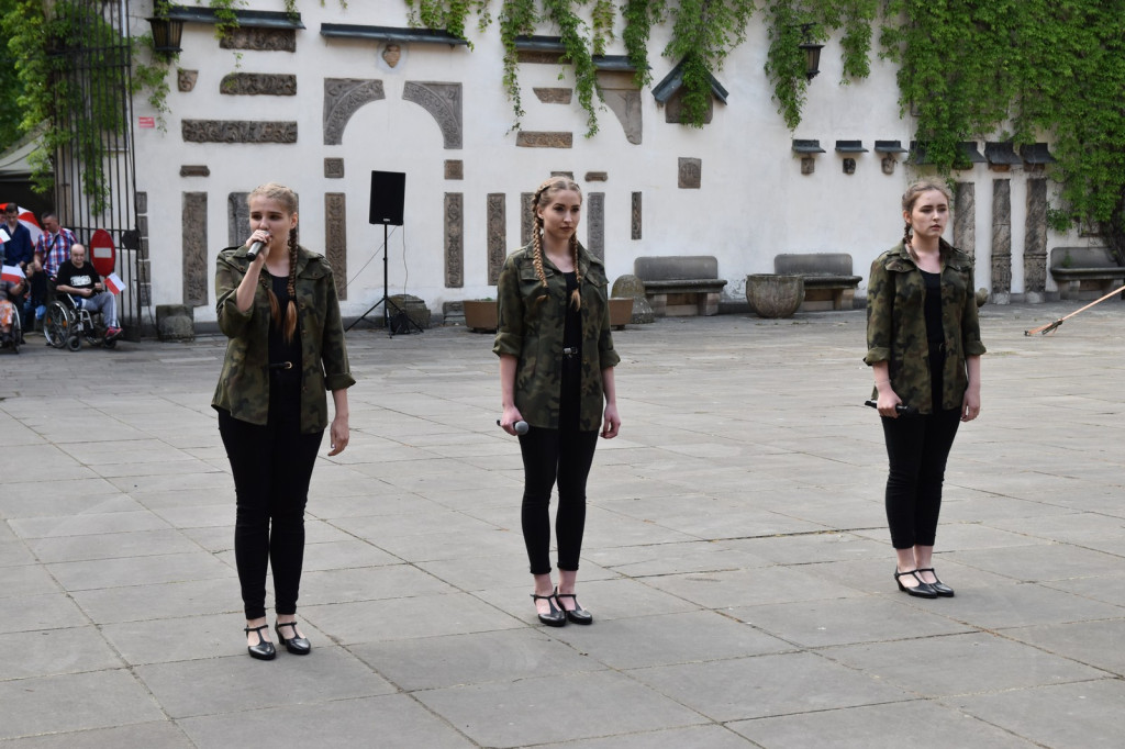 Święto Flagi RP na Zamku Piastów Śląskich w Brzegu