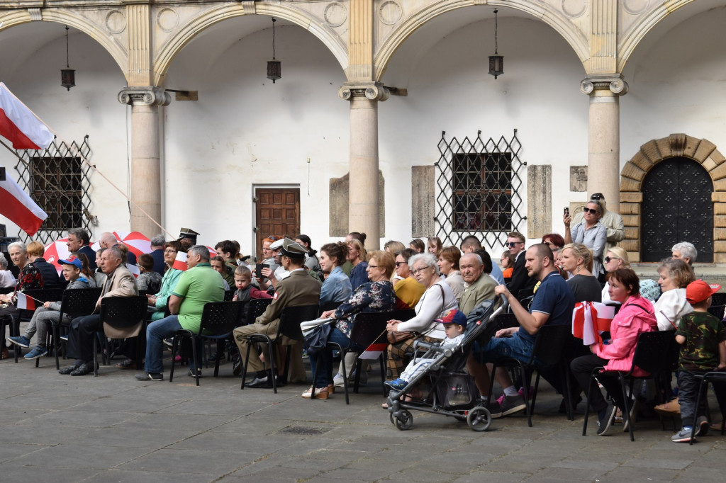 Święto Flagi RP na Zamku Piastów Śląskich w Brzegu