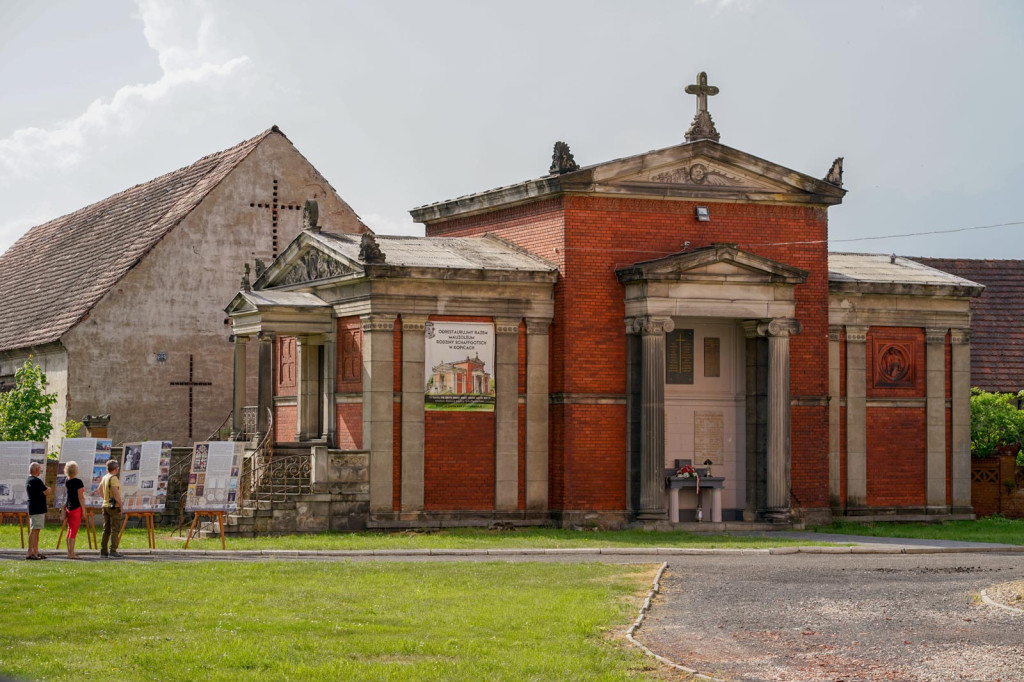 Upamiętnili pamięć Joanny w 176. rocznicę urodzin. Promocja odbudowy Mauzoleum rodu Schaffgotsch w Kopicach