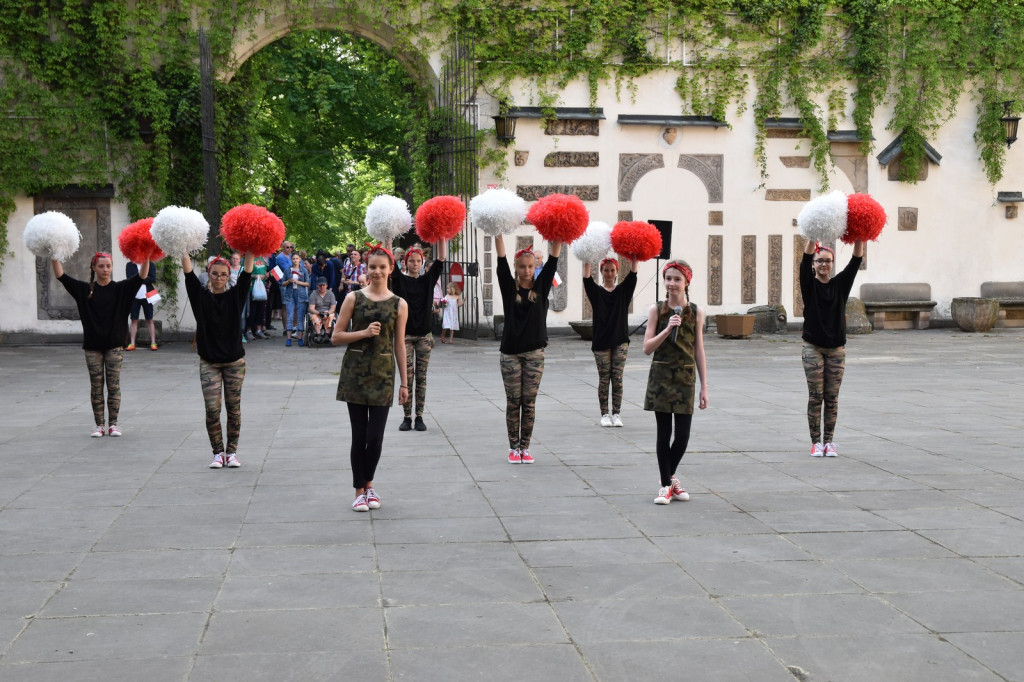 Święto Flagi RP na Zamku Piastów Śląskich w Brzegu