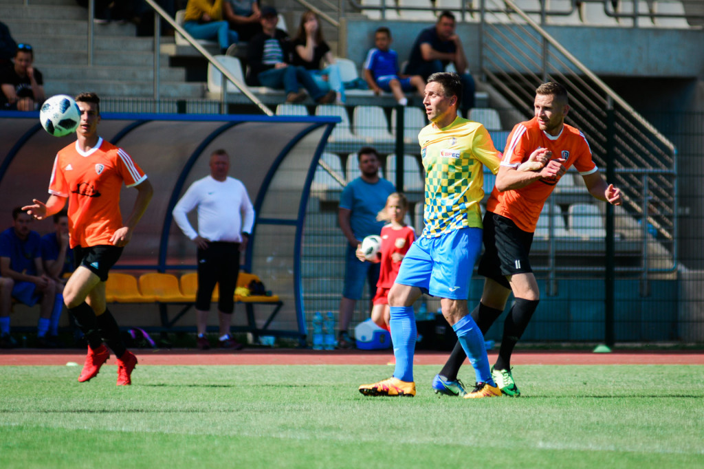 Remis Stali w derbach [fotorelacja]