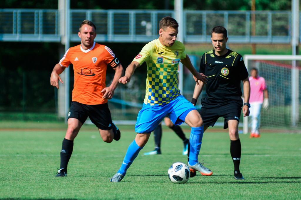 Remis Stali w derbach [fotorelacja]