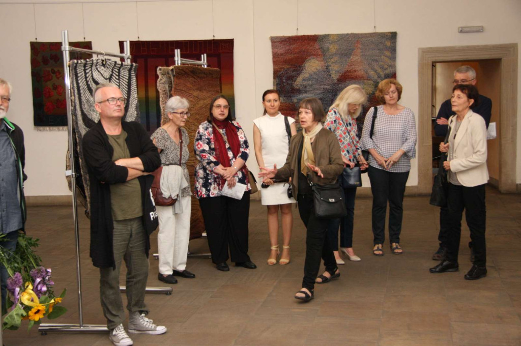 Finisz wystawy Wrocławskiej Tkaniny Artystycznej - Grupy Wątek