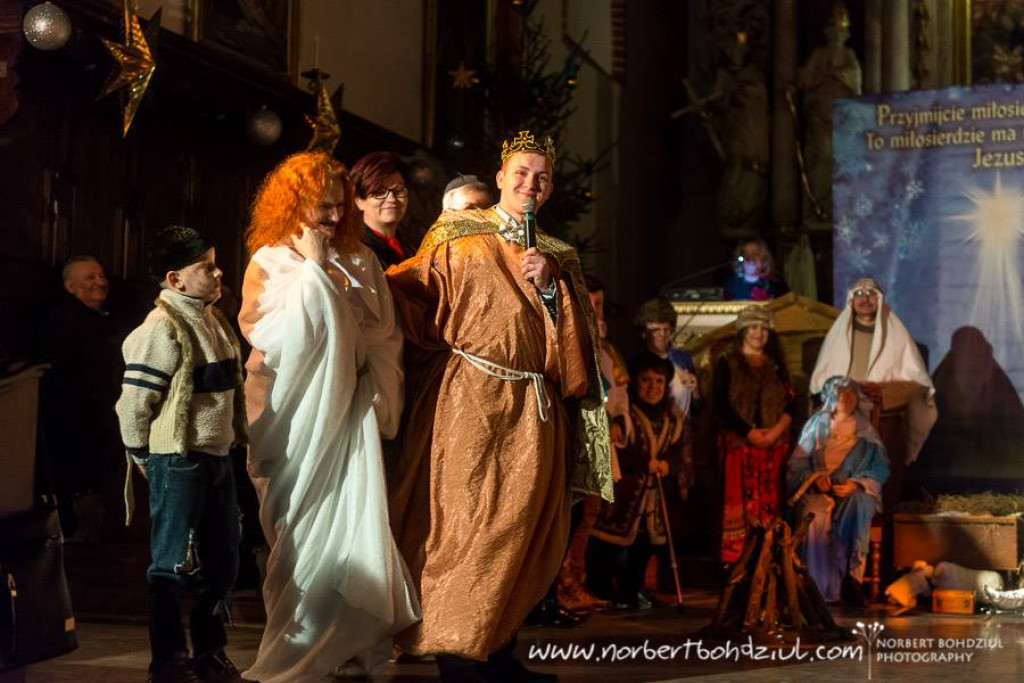 Robimy teatr  Sztuka dla 26 aktorów