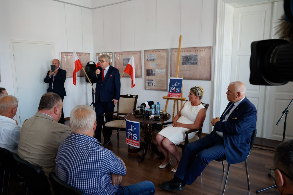 Spotkanie z Ryszardem Czarneckim - europosłem PIS w Grodkowie [fotorelacja]