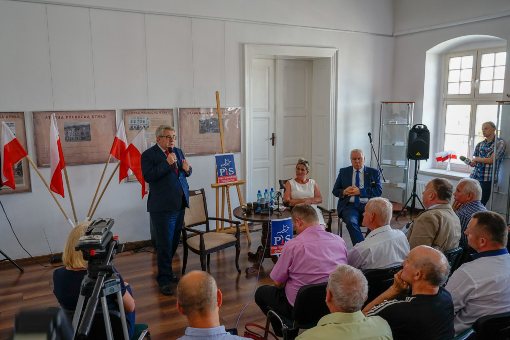 Spotkanie z Ryszardem Czarneckim - europosłem PIS w Grodkowie [fotorelacja]