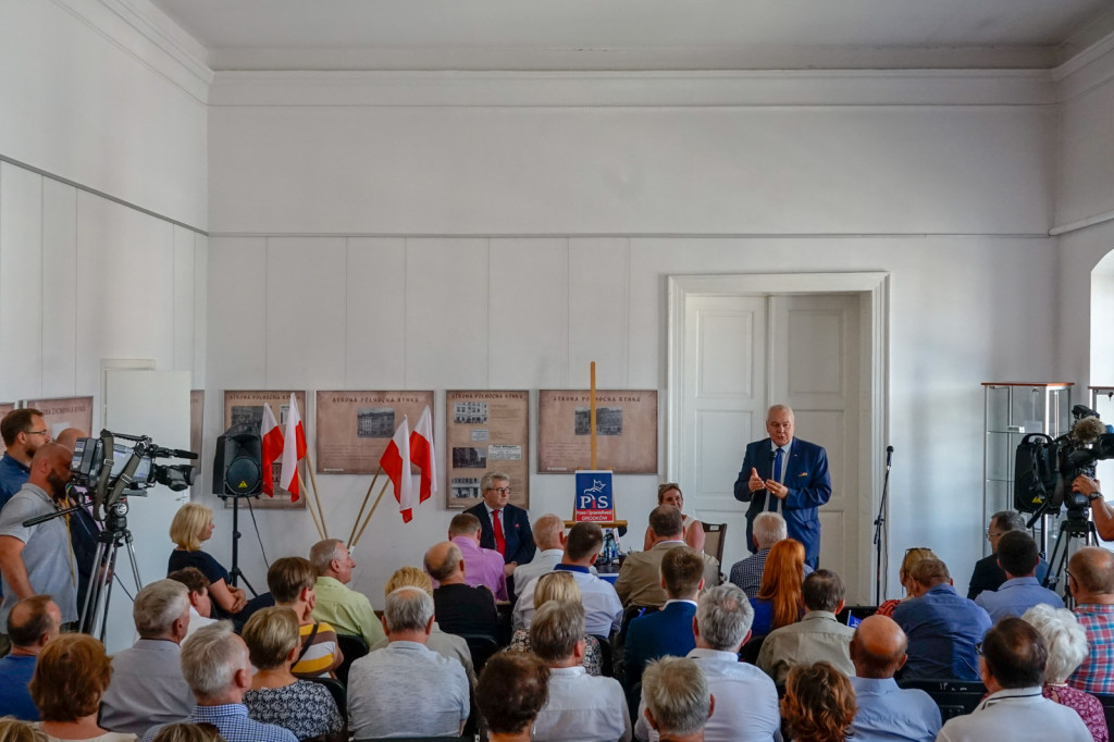 Spotkanie z Ryszardem Czarneckim - europosłem PIS w Grodkowie [fotorelacja]