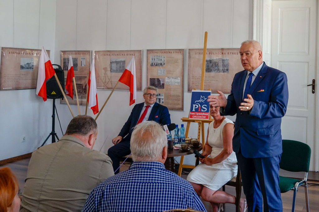 Spotkanie z Ryszardem Czarneckim - europosłem PIS w Grodkowie [fotorelacja]