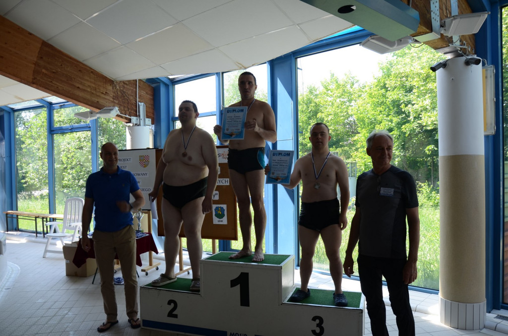 Integracyjne zawody pływackie osób niepełnosprawnych 