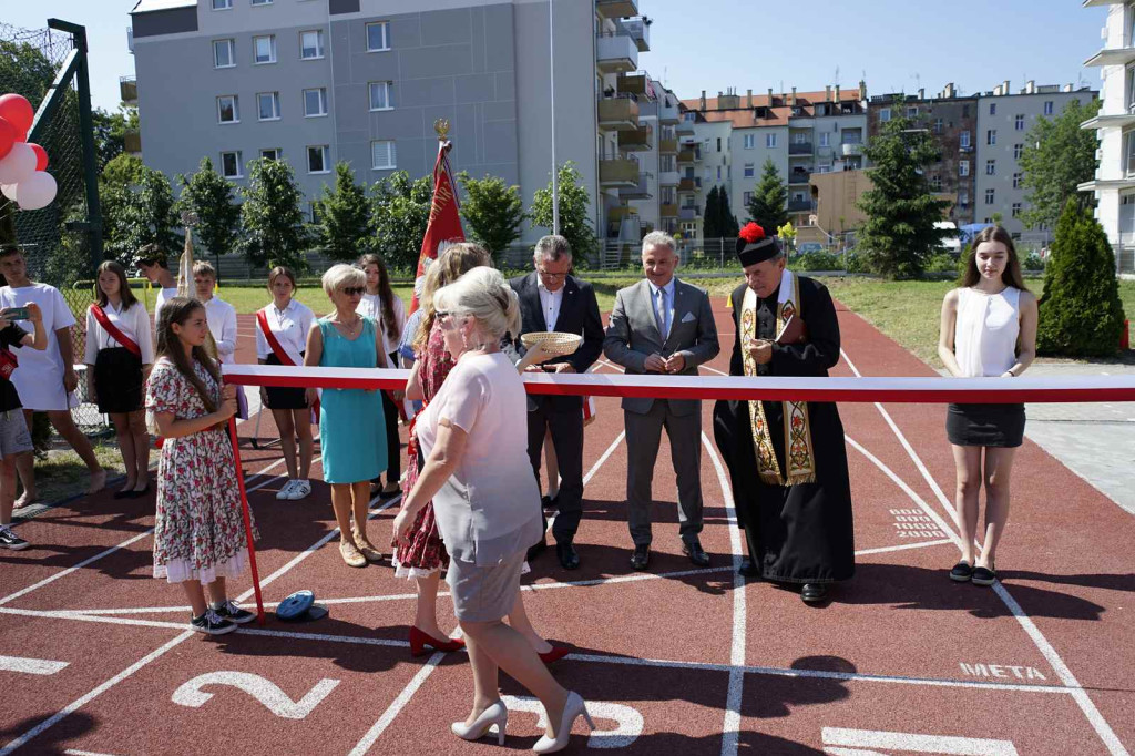 Uroczyste otwarcie nowego kompleksu sportowego w PSP1 Brzeg [fotorelacja]