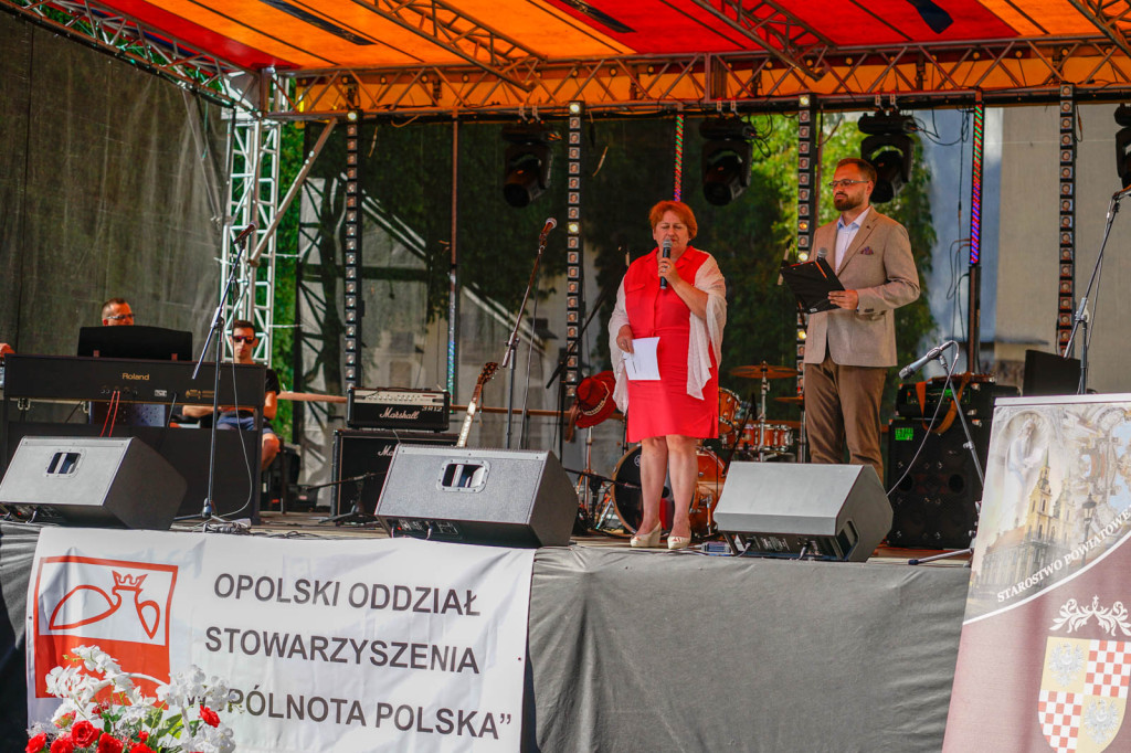 Polscy artyści mieszkający za granicą najechali na Zamek Piastów Śląskich