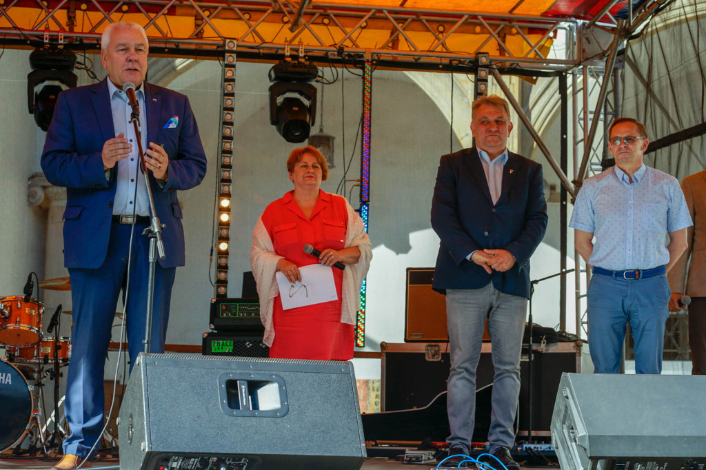 Polscy artyści mieszkający za granicą najechali na Zamek Piastów Śląskich