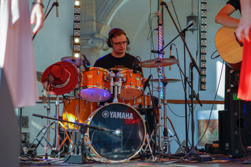 Polscy artyści mieszkający za granicą najechali na Zamek Piastów Śląskich