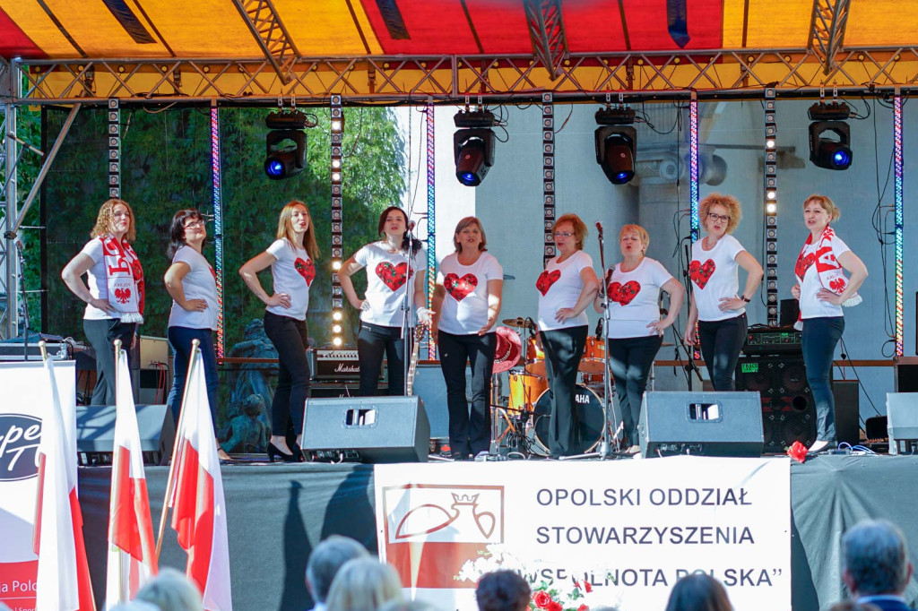 Polscy artyści mieszkający za granicą najechali na Zamek Piastów Śląskich