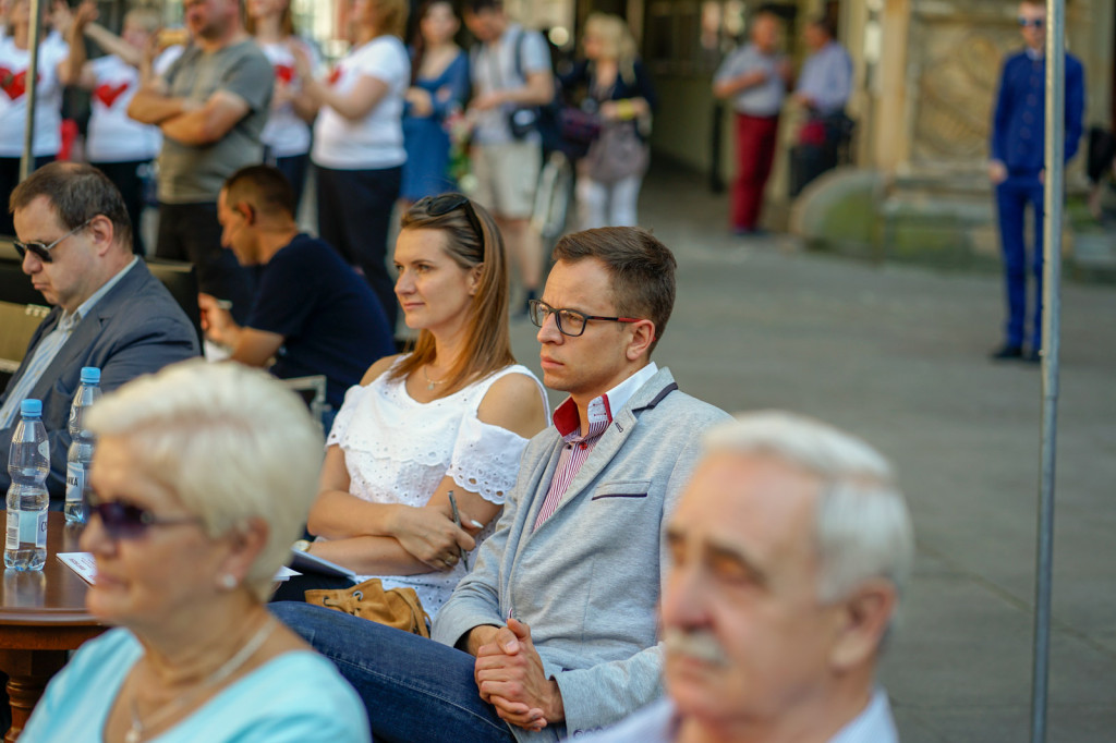 Polscy artyści mieszkający za granicą najechali na Zamek Piastów Śląskich