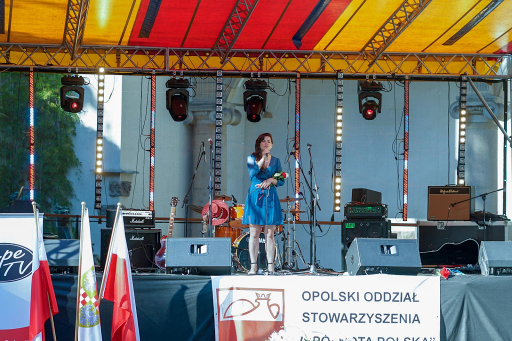 Polscy artyści mieszkający za granicą najechali na Zamek Piastów Śląskich