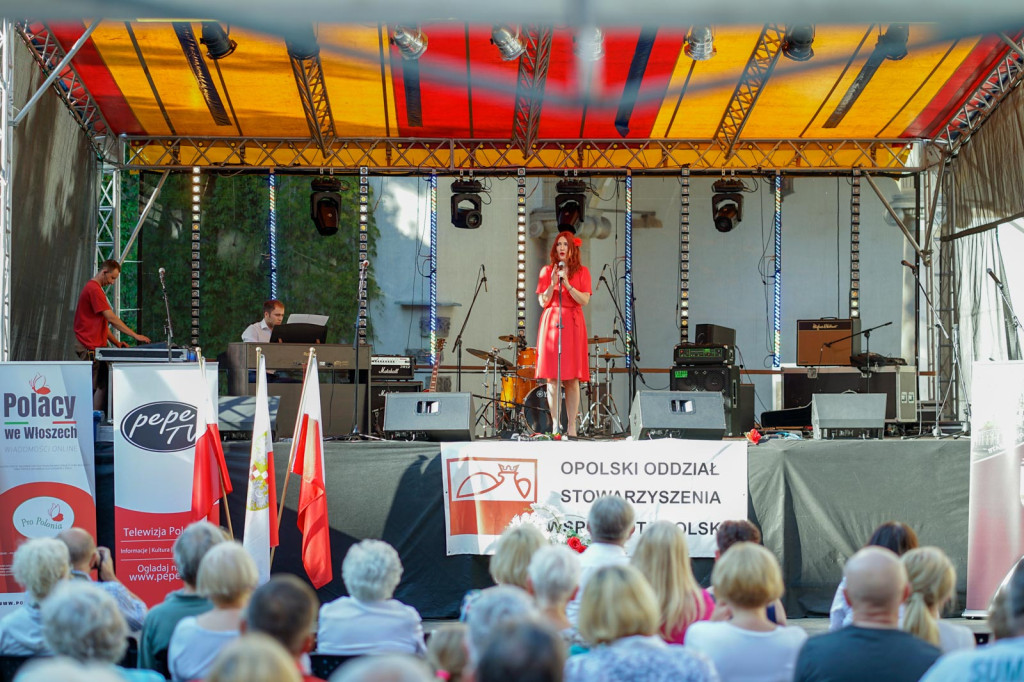 Polscy artyści mieszkający za granicą najechali na Zamek Piastów Śląskich