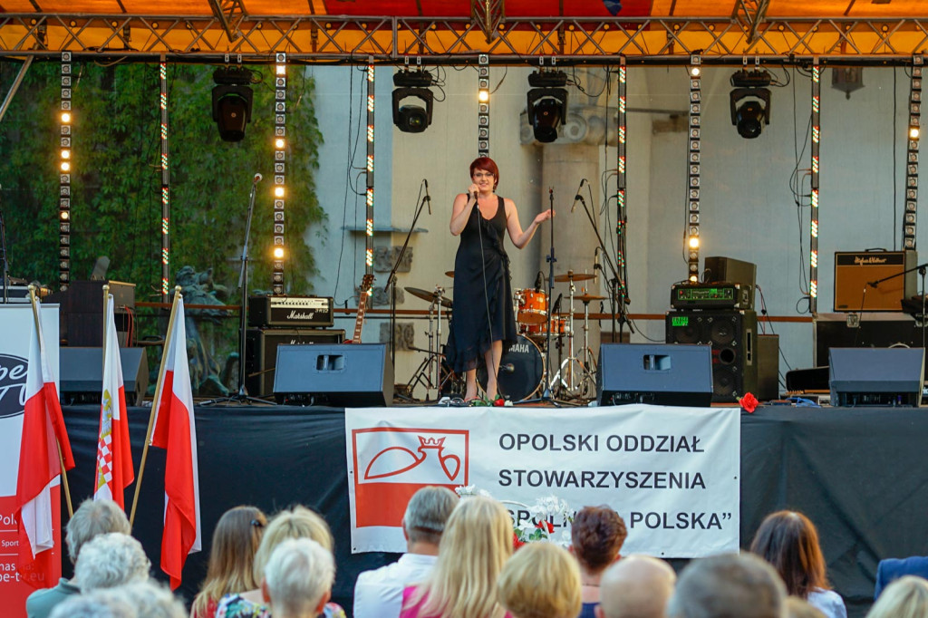 Polscy artyści mieszkający za granicą najechali na Zamek Piastów Śląskich