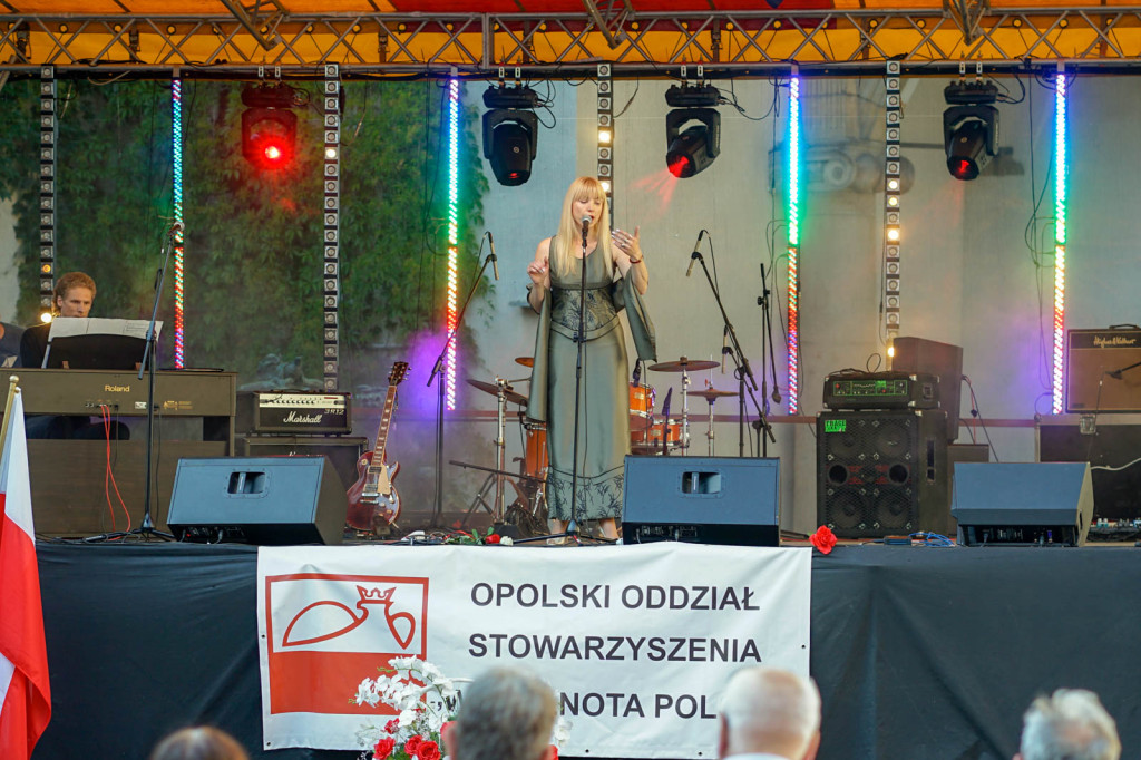 Polscy artyści mieszkający za granicą najechali na Zamek Piastów Śląskich