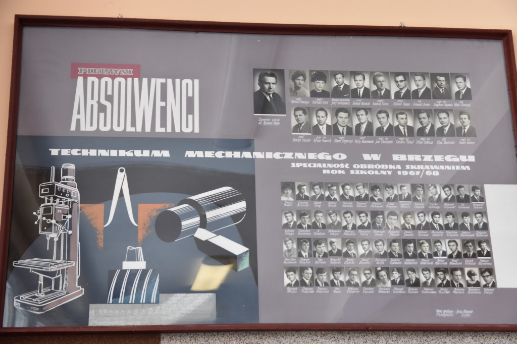 Uroczyste spotkanie po latach. Od pierwszej matury mechaników minęło 50 lat