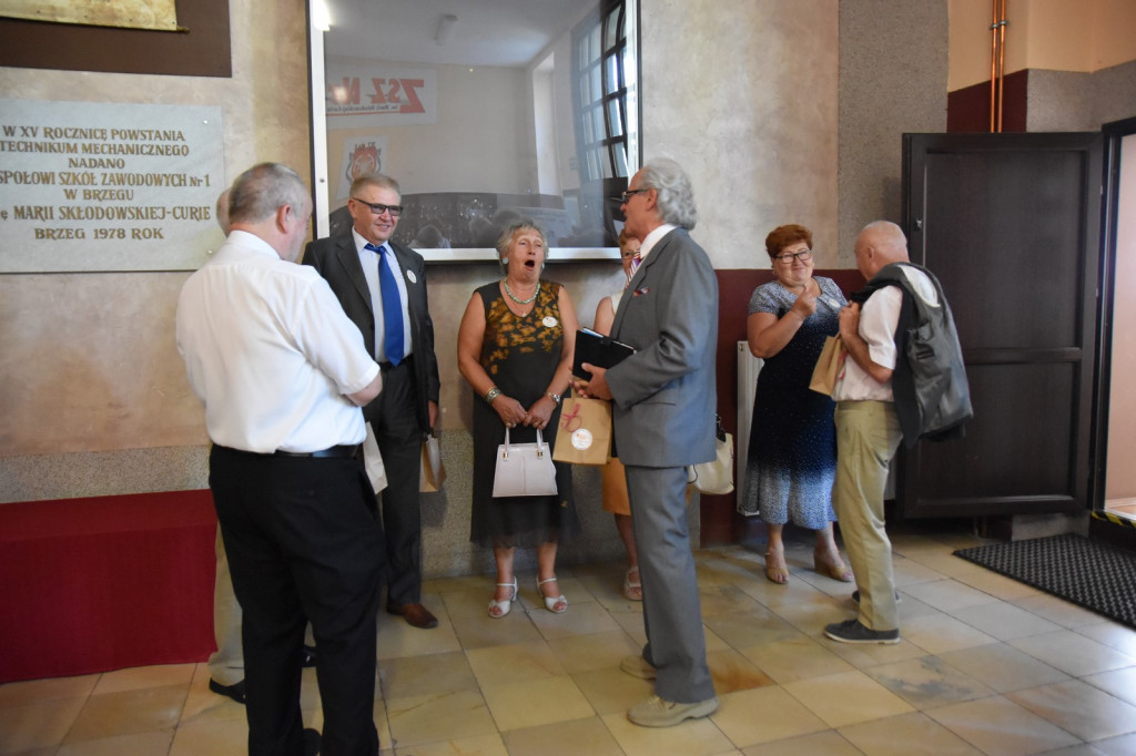 Uroczyste spotkanie po latach. Od pierwszej matury mechaników minęło 50 lat