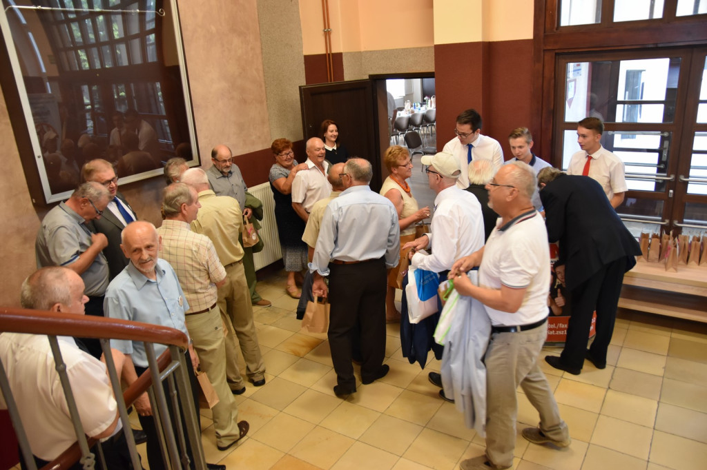 Uroczyste spotkanie po latach. Od pierwszej matury mechaników minęło 50 lat