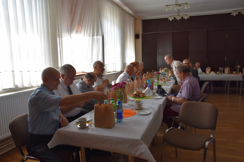 Uroczyste spotkanie po latach. Od pierwszej matury mechaników minęło 50 lat