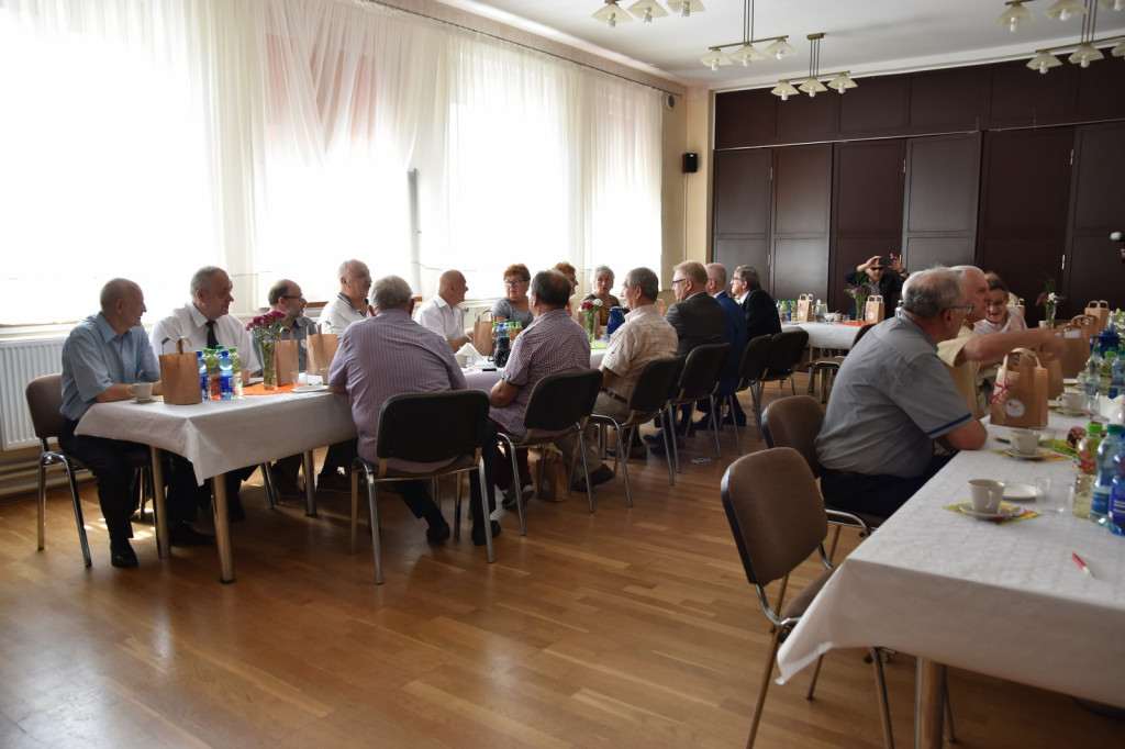 Uroczyste spotkanie po latach. Od pierwszej matury mechaników minęło 50 lat