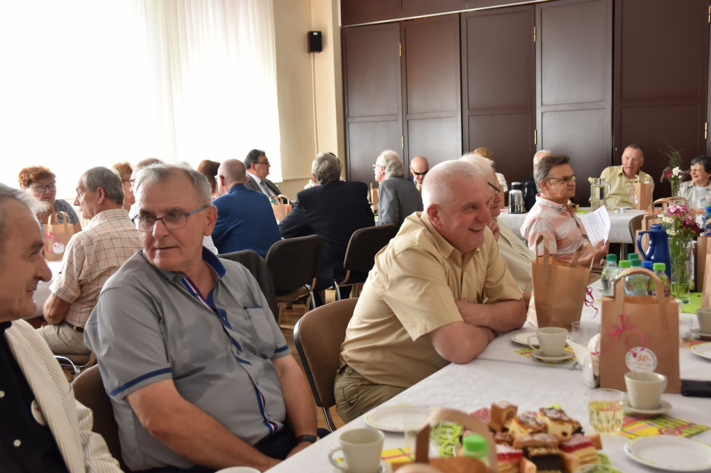 Uroczyste spotkanie po latach. Od pierwszej matury mechaników minęło 50 lat