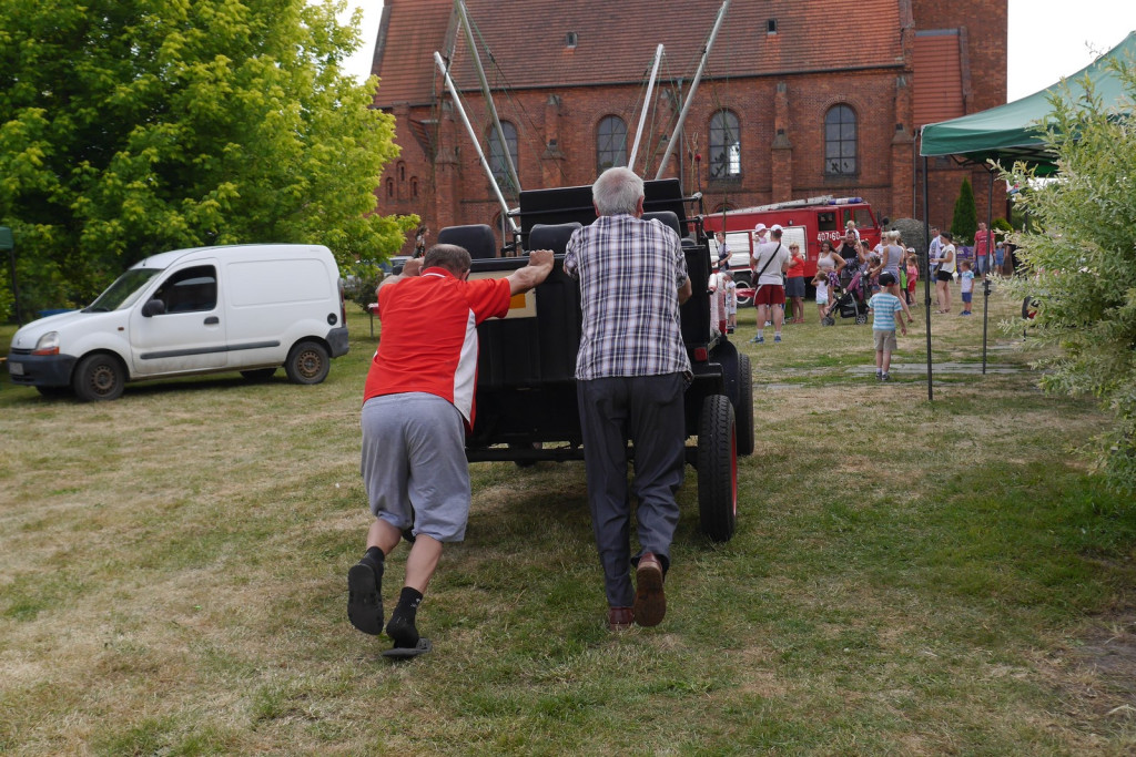 Ulewa dzieciom niestraszna. Piknik rodzinny w Szydłowicach [fotorelacja]