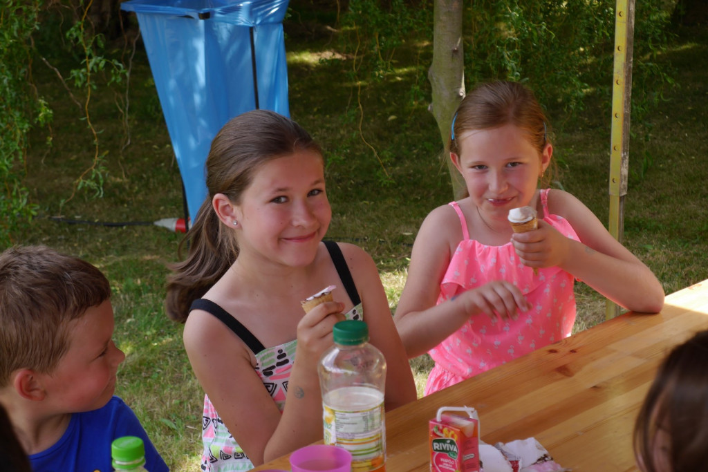 Ulewa dzieciom niestraszna. Piknik rodzinny w Szydłowicach [fotorelacja]