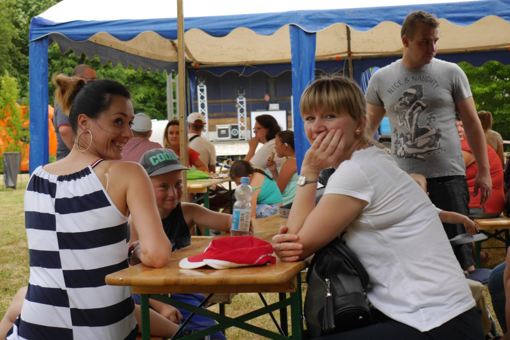 Ulewa dzieciom niestraszna. Piknik rodzinny w Szydłowicach [fotorelacja]