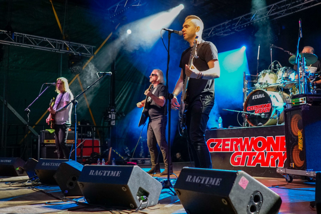 Dni Grodkowa - Czerwone Gitary przyciągnęły tłumy [fotorelacja]