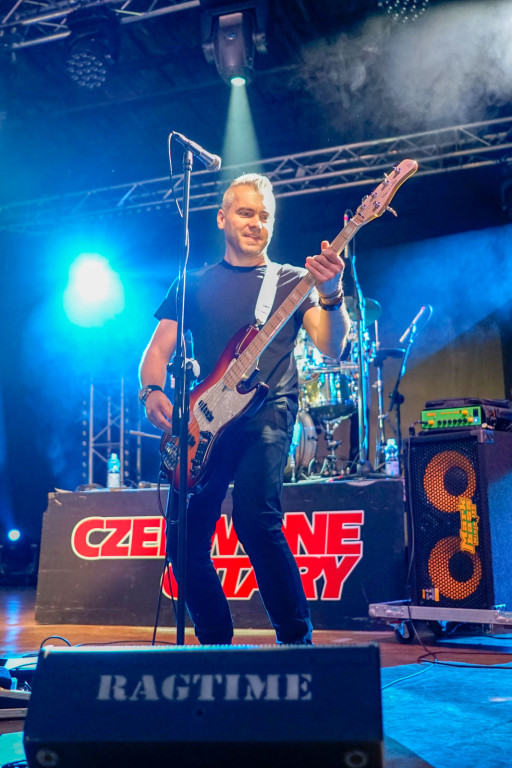 Dni Grodkowa - Czerwone Gitary przyciągnęły tłumy [fotorelacja]