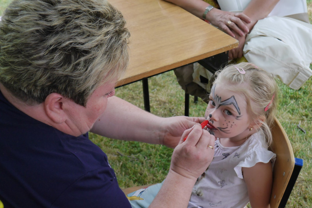 Ulewa dzieciom niestraszna. Piknik rodzinny w Szydłowicach [fotorelacja]