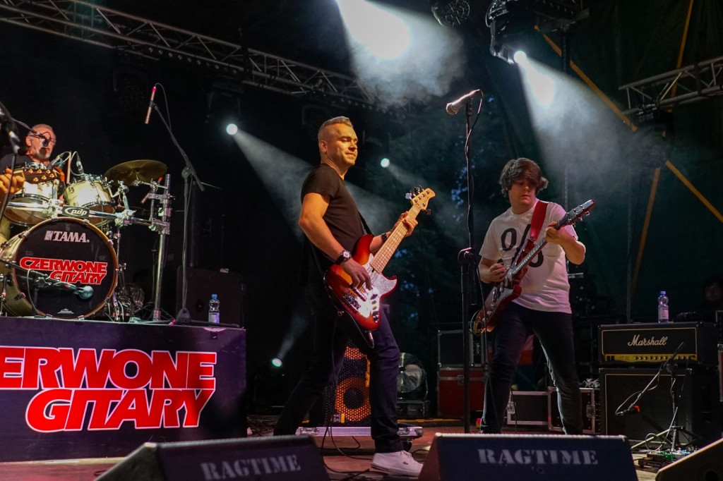 Dni Grodkowa - Czerwone Gitary przyciągnęły tłumy [fotorelacja]