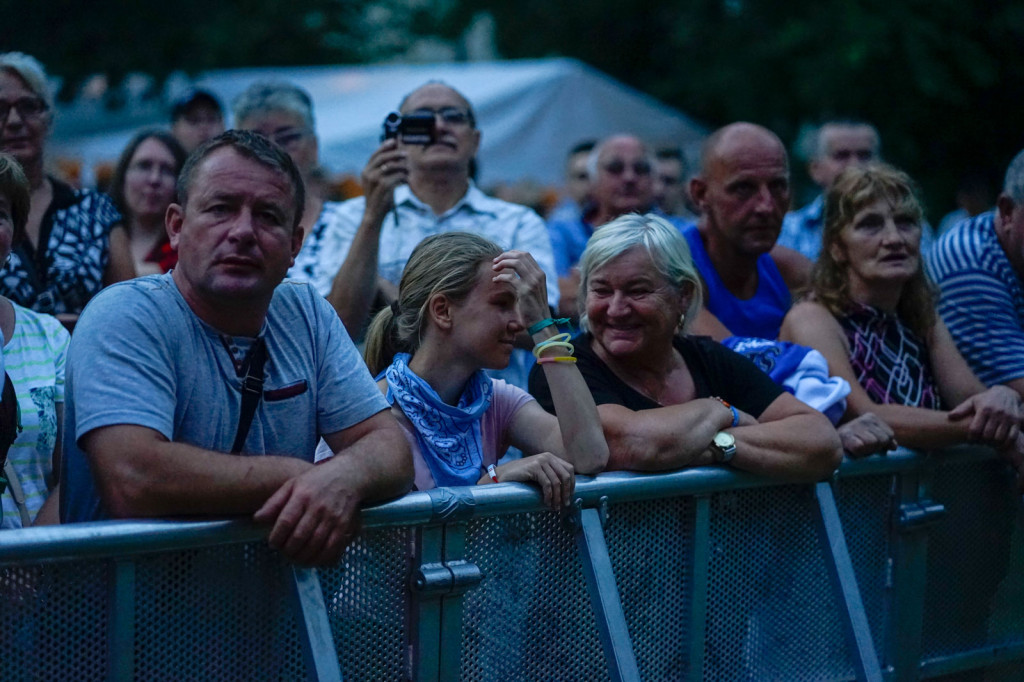 Dni Grodkowa - Czerwone Gitary przyciągnęły tłumy [fotorelacja]