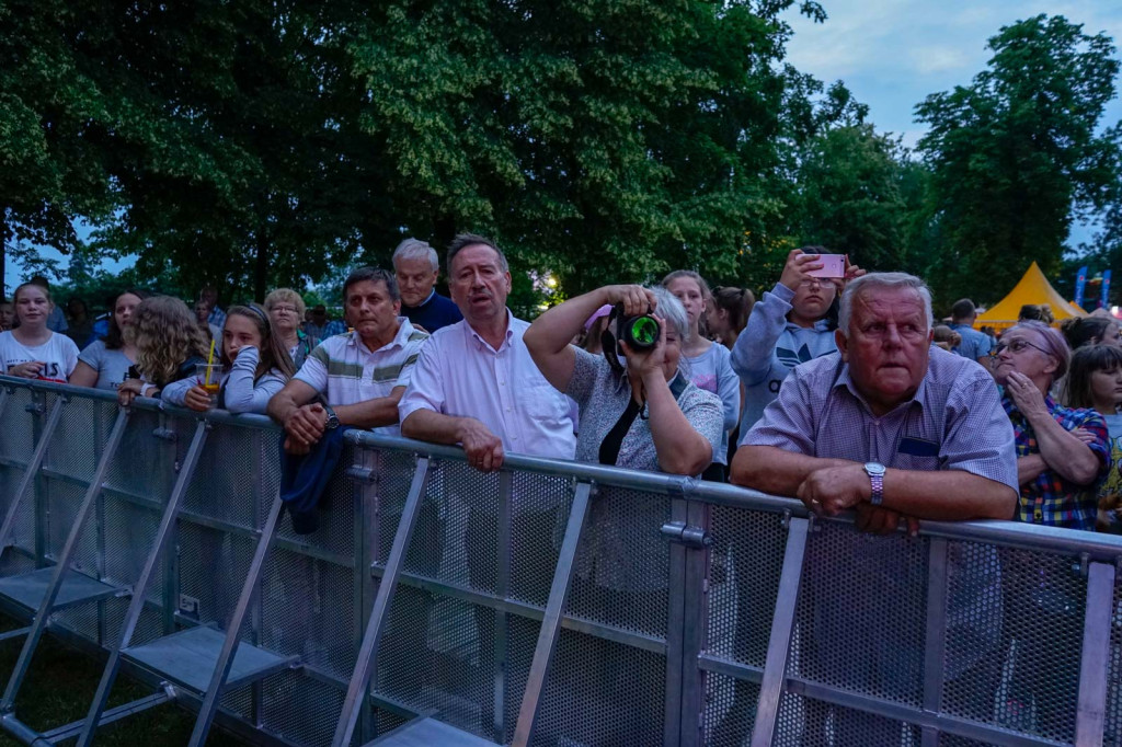 Dni Grodkowa - Czerwone Gitary przyciągnęły tłumy [fotorelacja]