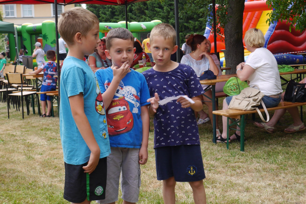 Ulewa dzieciom niestraszna. Piknik rodzinny w Szydłowicach [fotorelacja]
